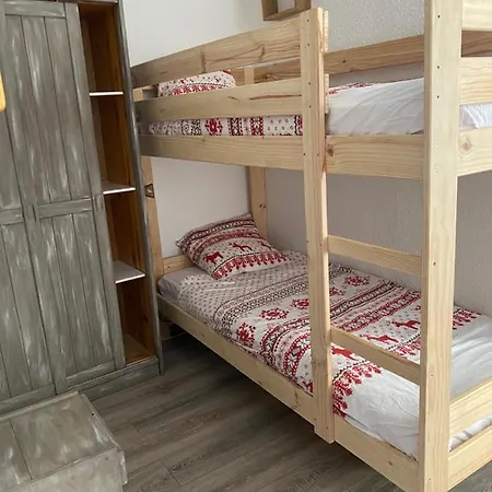 T2 Montagne En Etage Eleve. Διαμέρισμα *